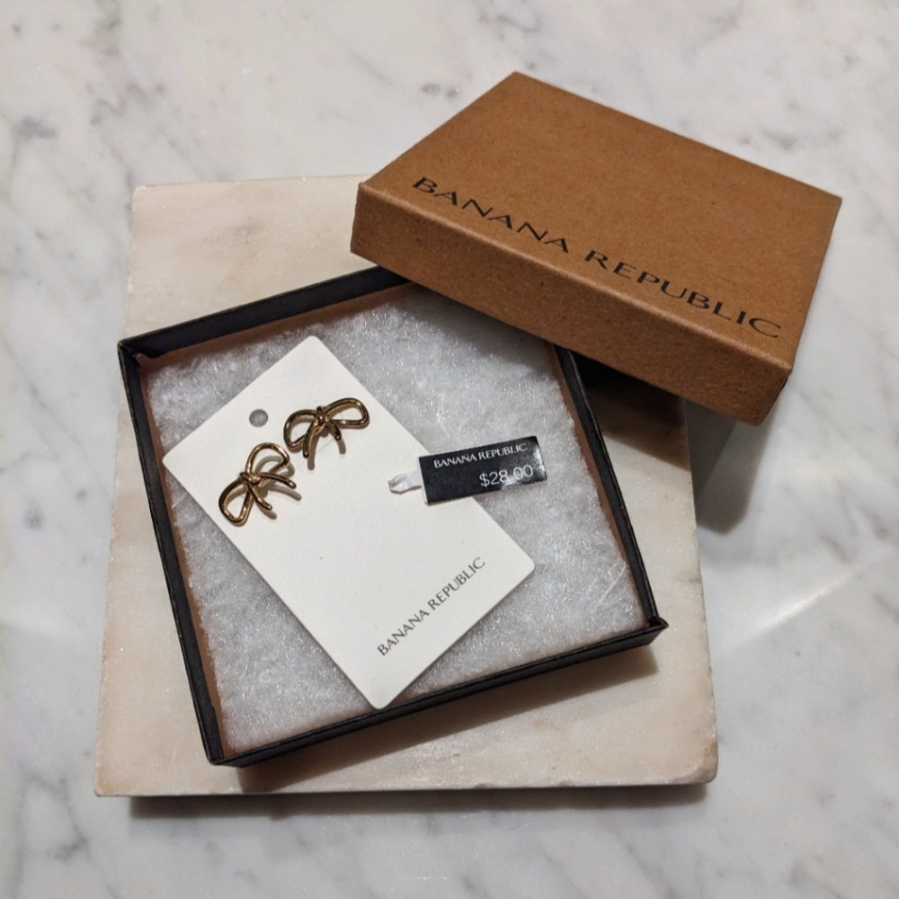 Banana Republic Gold Bow Earrings